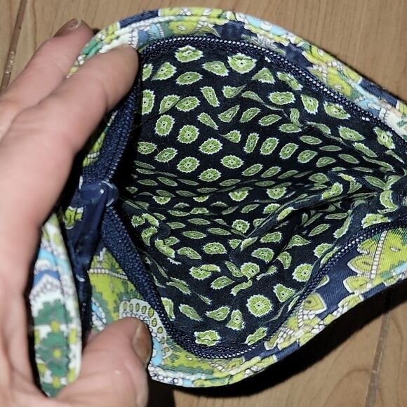 VERA BRADLEY CAMBRIDGE SMALL SHOULDER BAG - Picture 9 of 9